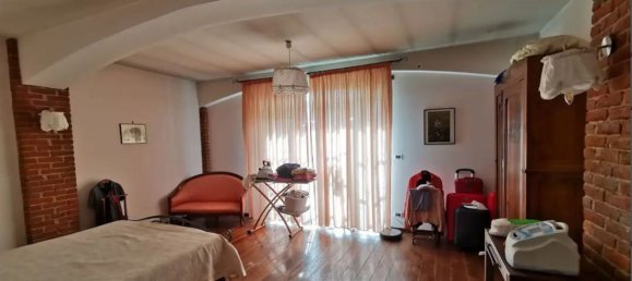 6 bedrooms House in Cirié, Italy No. 315888 7