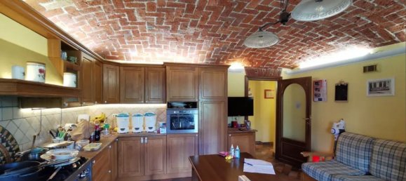 6 bedrooms House in Cirié, Italy No. 315888 8