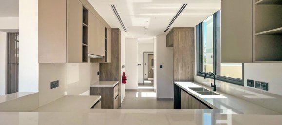 4 bedrooms Villa in Tilal Al Ghaf, UAE No. 28696 5