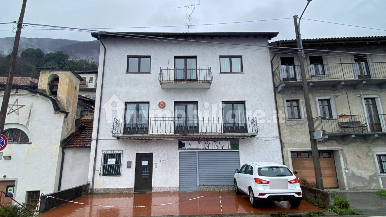 4 bedrooms House in Oggebbio, Italy No. 110466