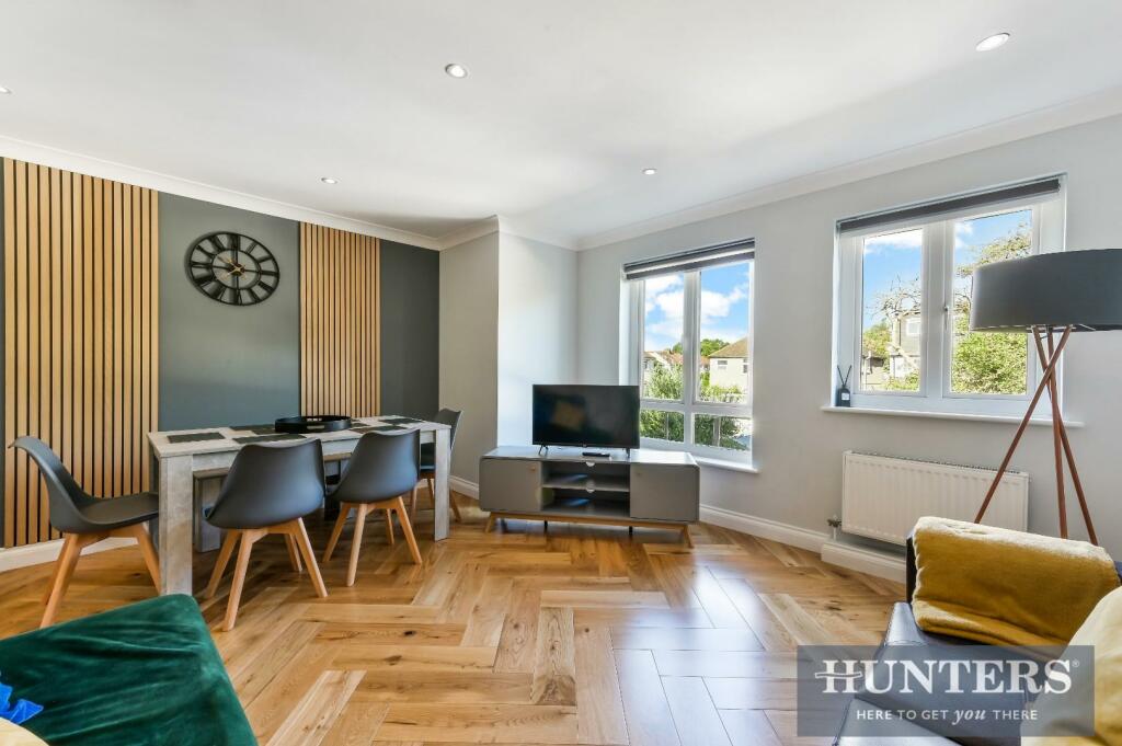 2 bedrooms Apartment in Hounslow, United Kingdom No. 12356