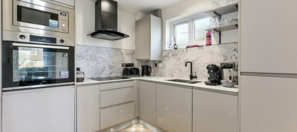 2 bedrooms Apartment in Hounslow, United Kingdom No. 12356 4