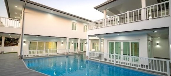 6 bedrooms House in Pattaya, Thailand No. 26332 6