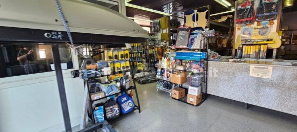 614m² Warehouse in Lecce, Italy No. 124958 12