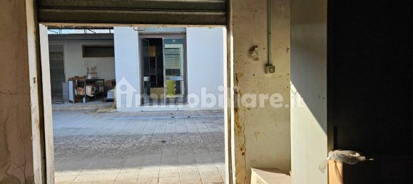 614m² Warehouse in Lecce, Italy No. 124958 18