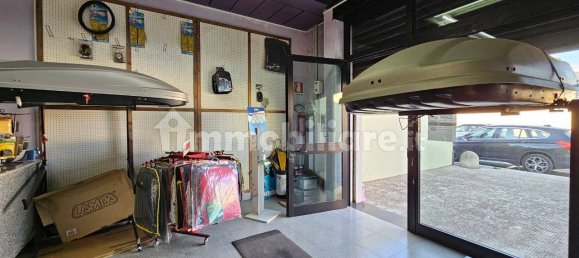 614m² Warehouse in Lecce, Italy No. 124958 5