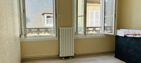 4 Schlafzimmer Haus in Pierrefonds, France, Nr. 58005 9