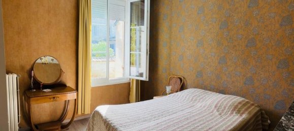 4 Schlafzimmer Haus in Pierrefonds, France, Nr. 58005 7