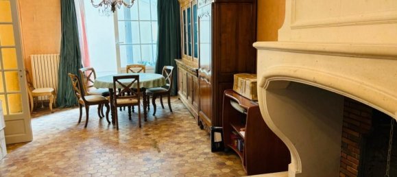 4 Schlafzimmer Haus in Pierrefonds, France, Nr. 58005 2