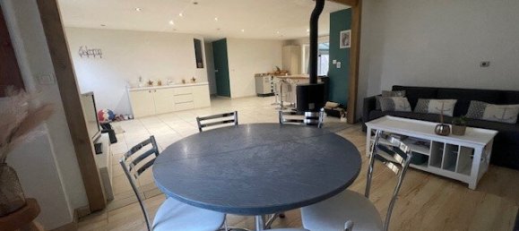 Casa de 3 dormitorios en Marigny-les-Usages, France No. 156929 2