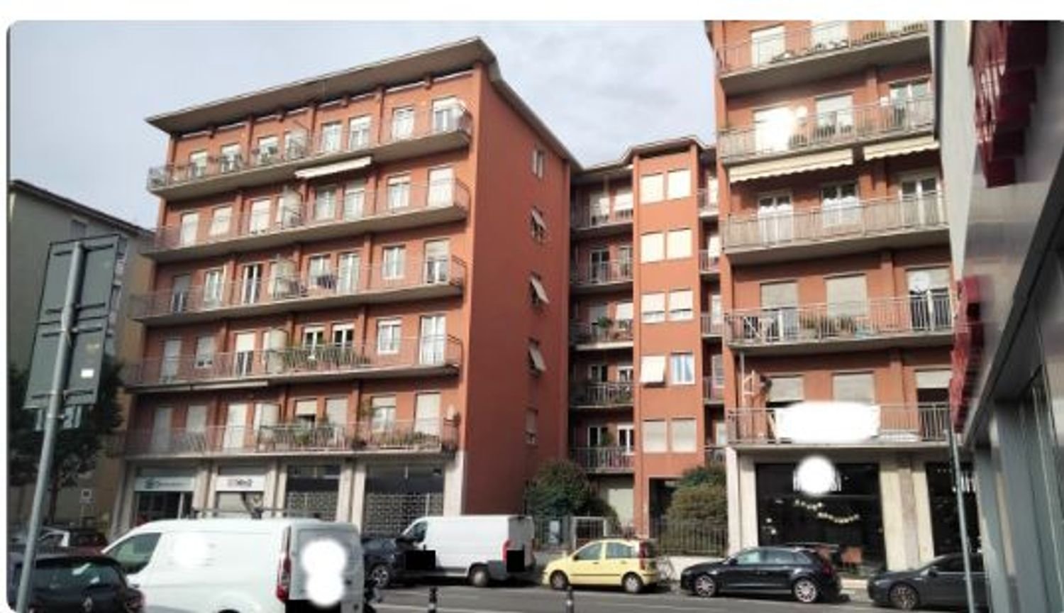Apartamento de 3 habitaciónes en Bergamo, Italy No. 3429
