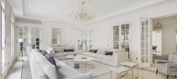 7 bedrooms Apartment in Paris, France No. 168273 9