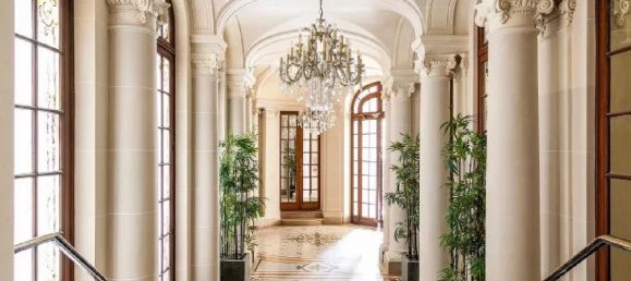 7 bedrooms Apartment in Paris, France No. 168273 3