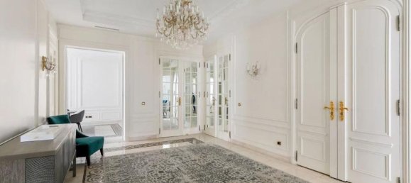 7 bedrooms Apartment in Paris, France No. 168273 17