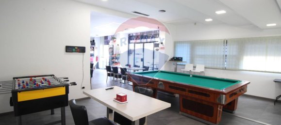 Коммерческая недвижимость с 2 комнатами в Бергамо, Италия № 52558 9