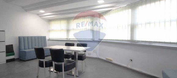 Коммерческая недвижимость с 2 комнатами в Бергамо, Италия № 52558 16