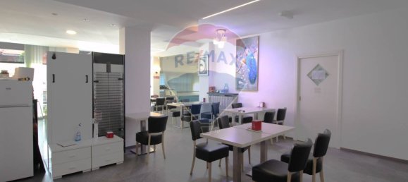 Коммерческая недвижимость с 2 комнатами в Бергамо, Италия № 52558 14