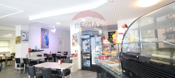 Коммерческая недвижимость с 2 комнатами в Бергамо, Италия № 52558 3