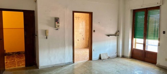 4 bedrooms Apartment in Crotone, Italy No. 318705 4