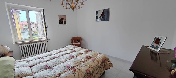 Дом с 7 комнатами в Лорето, Италия № 167952 9