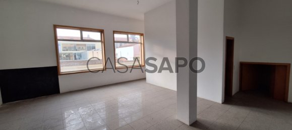 Gewerbliche Immobilie in Santa Maria da Feira, Portugal 155m², Nr. 190452 5