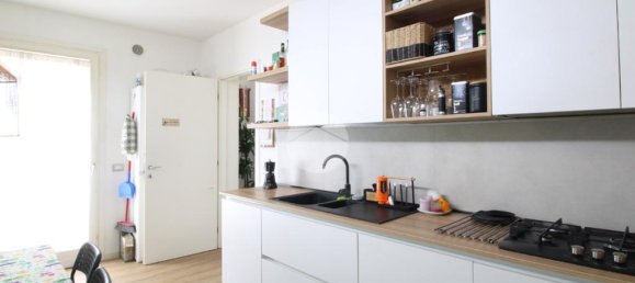 3 bedrooms Villa in Albignasego, Italy No. 272096 6