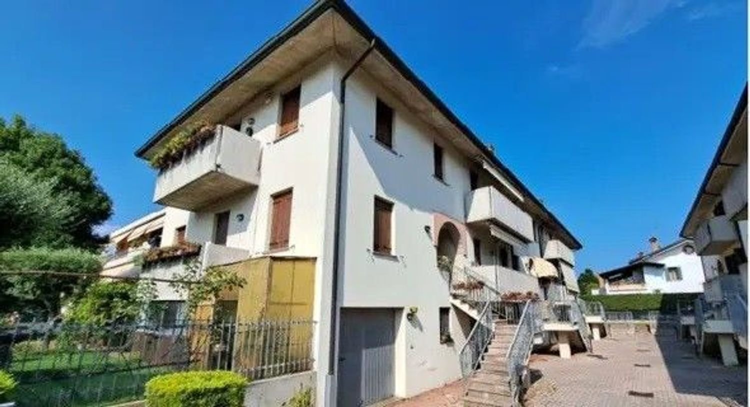 4 rooms Apartment in Teolo, Italy No. 219627