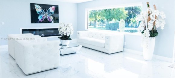 5 dormitorios villa en venta en Miami, Miami-Dade, Florida, USA № 614239 10