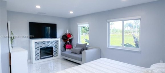 5 dormitorios villa en venta en Miami, Miami-Dade, Florida, USA № 614239 19