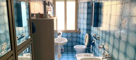 2 rooms Apartment in Rome, Italy No. 37575 32