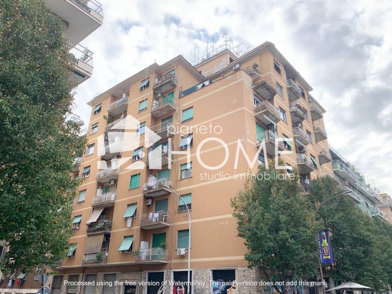 2 rooms Apartment in Rome, Italy No. 37575