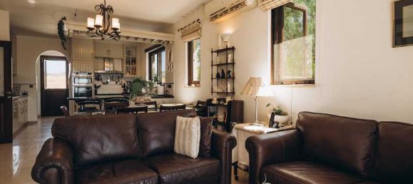 3 Schlafzimmer Gewerbliche Immobilie in Anarita, Cyprus, Nr. 18663 12