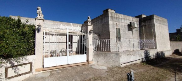 Casa de 4 habitaciónes en Trapani, Italy No. 146800 2