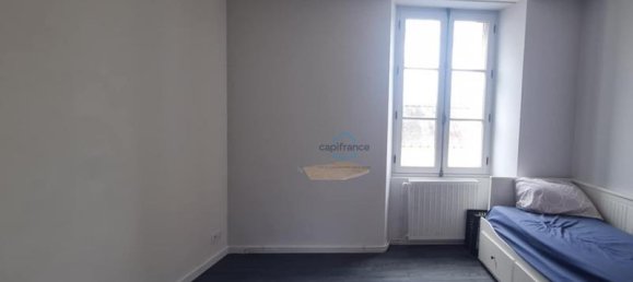 3 bedrooms House in Mayenne, France No. 361760 5