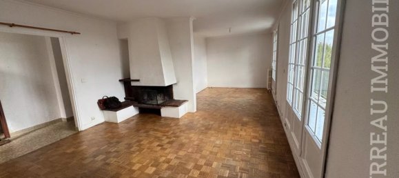 Casa de 4 dormitorios en Joigny, France No. 199893 4