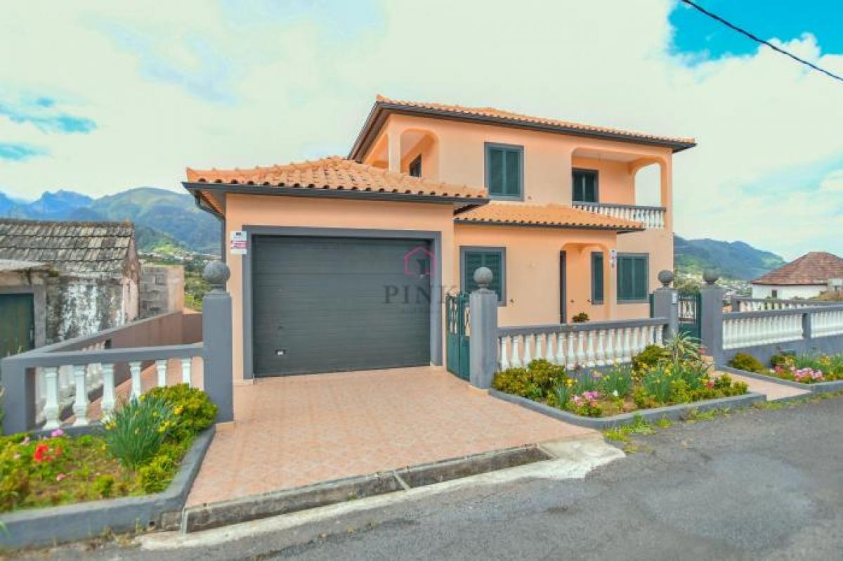 3 bedrooms Villa in Machico, Portugal No. 1468