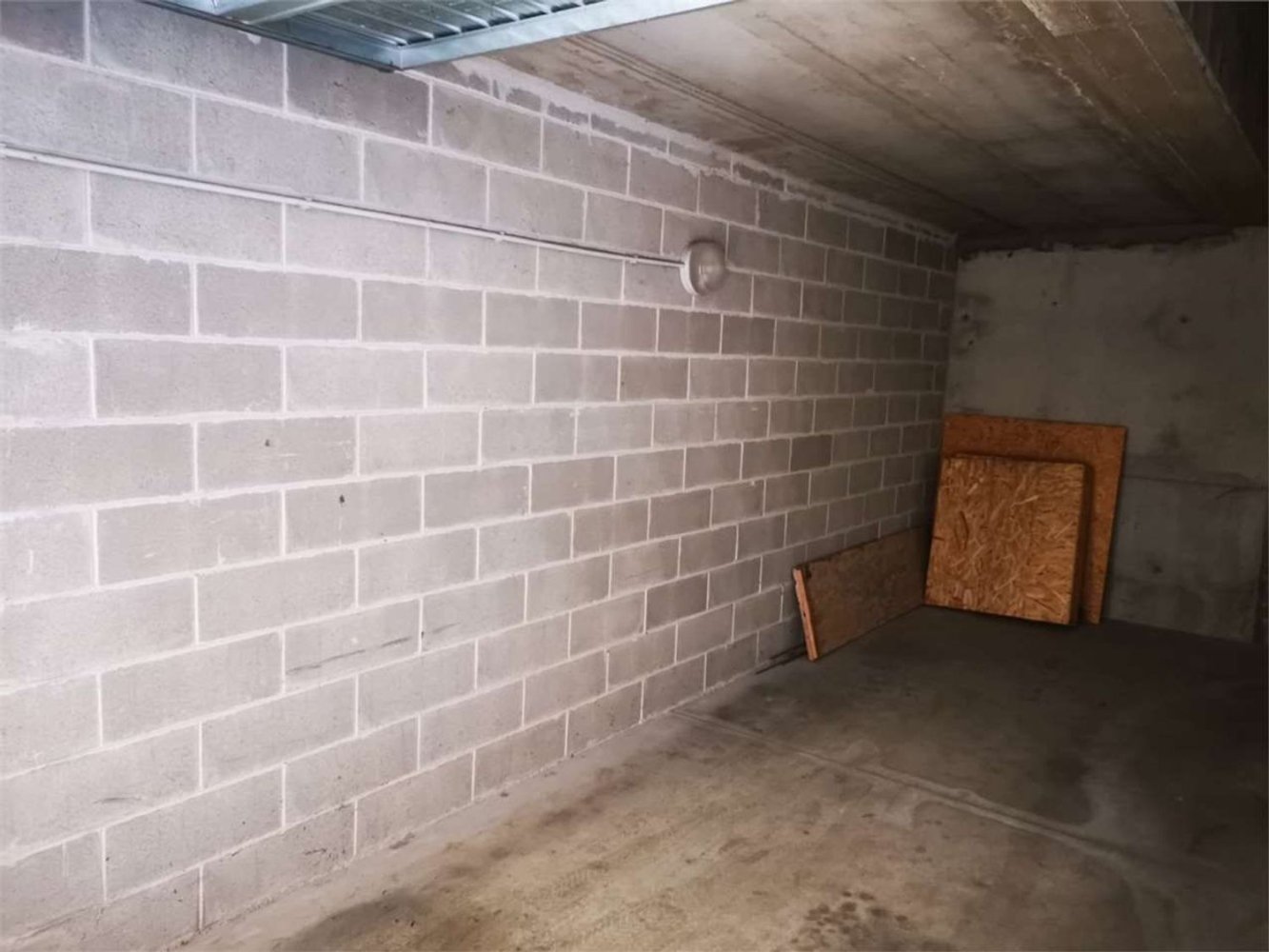 21m² Garage in Capriate San Gervasio, Italy No. 310241