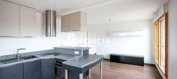 3 Schlafzimmer Wohnung in Saint-Denis, France, Nr. 359313 4