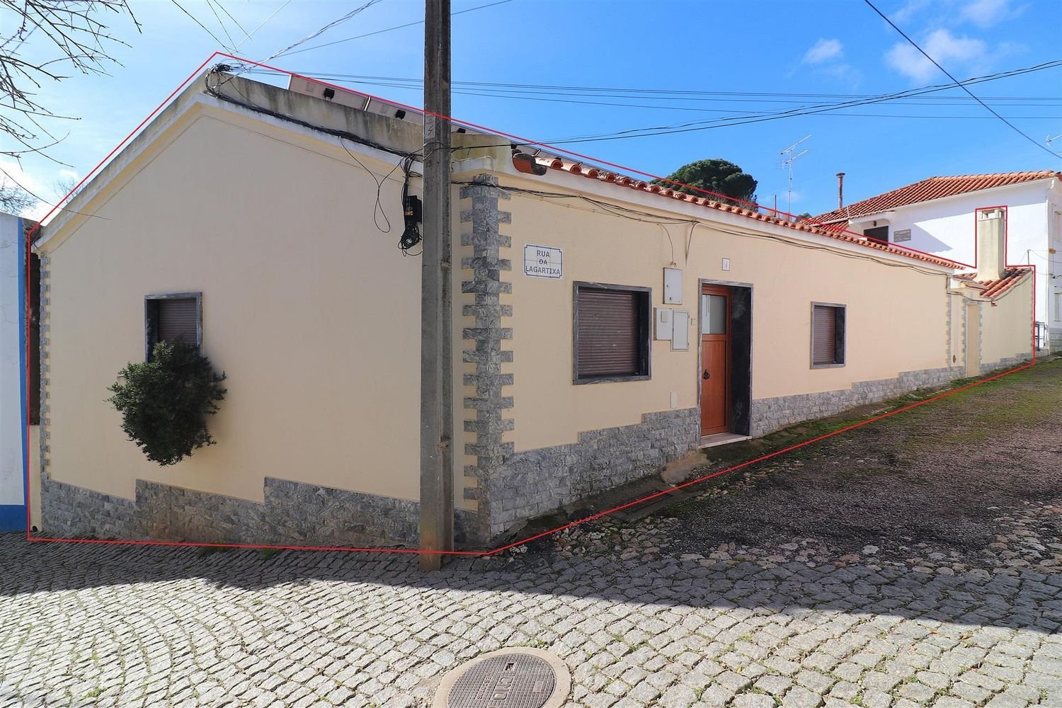 Дом с 3 спальнями в Сан Мартинью даш Аморейраш, Португалия № 242686