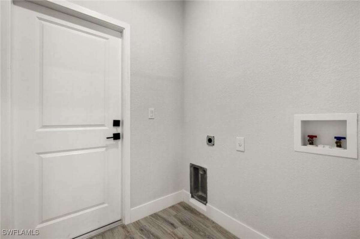 3 bedrooms House in Cape Coral, USA No. 420219