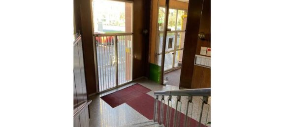 2 bedrooms Apartment in Milan, Italy No. 252533 7