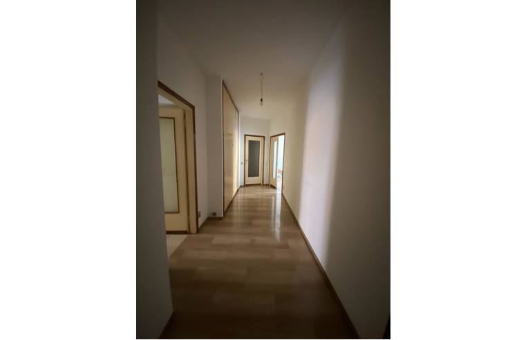 2 bedrooms Apartment in Milan, Italy No. 252533