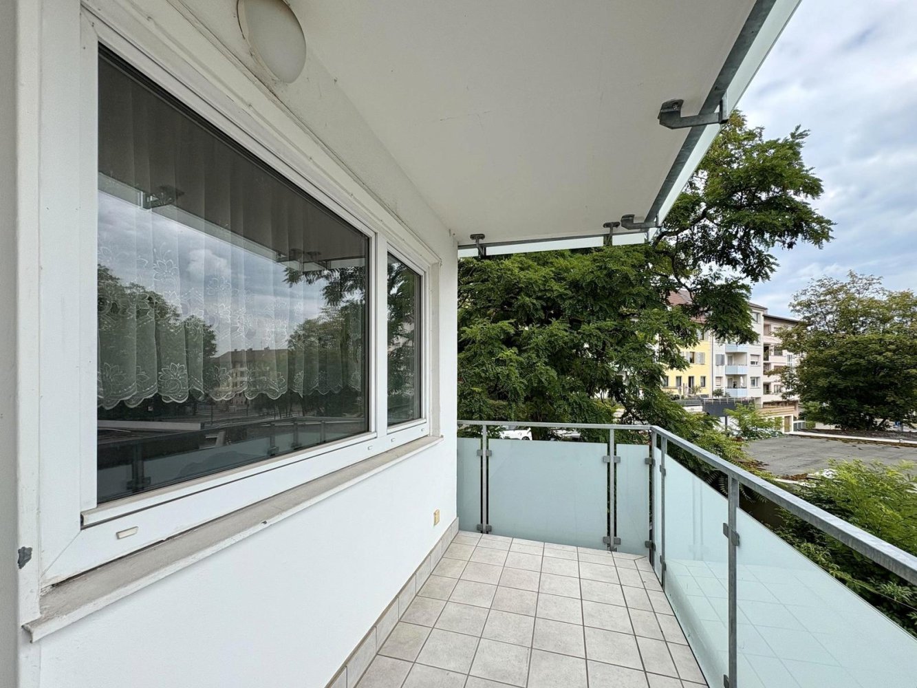 2 rooms Apartment in Stuttgart, Germany No. 220609