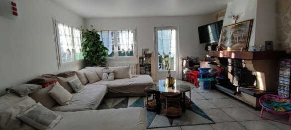 3 Schlafzimmer Haus in Nesles-la-Vallee, France, Nr. 151461 17