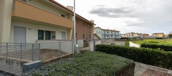 3 rooms Apartment in Fano, Italy No. 119353 16