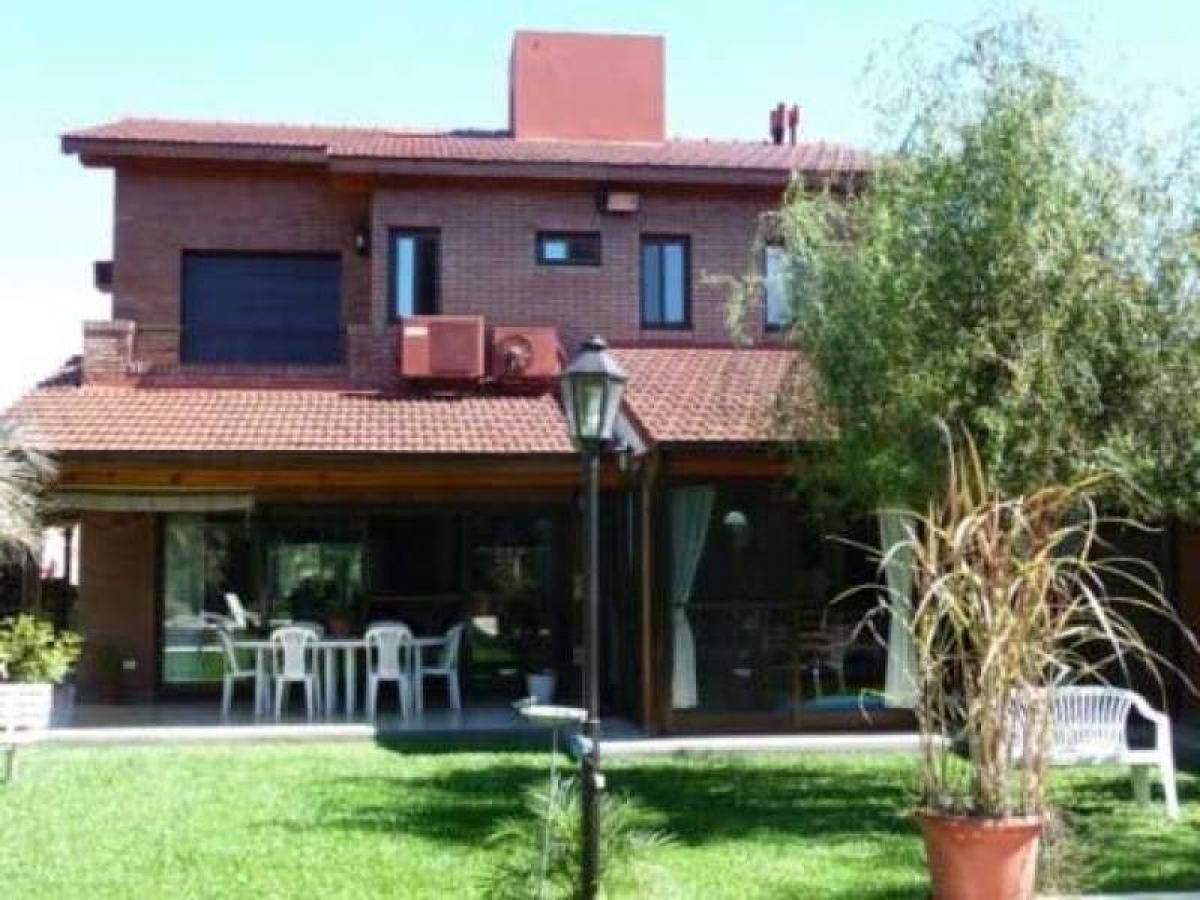 3 Schlafzimmer Haus in Pilar, Argentina, Nr. 7042