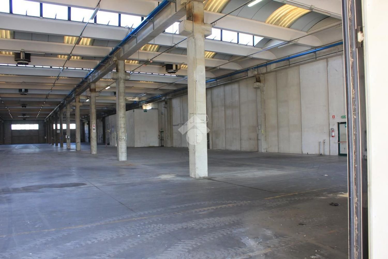 5763m² Warehouse in Luzzara, Italy No. 60483
