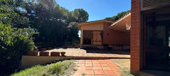 Casa de 9 dormitorios en Palau-Solita I Plegamans, Spain No. 142352 2