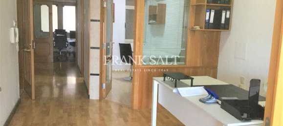 102m² Office in Gzira, Malta No. 12788 13