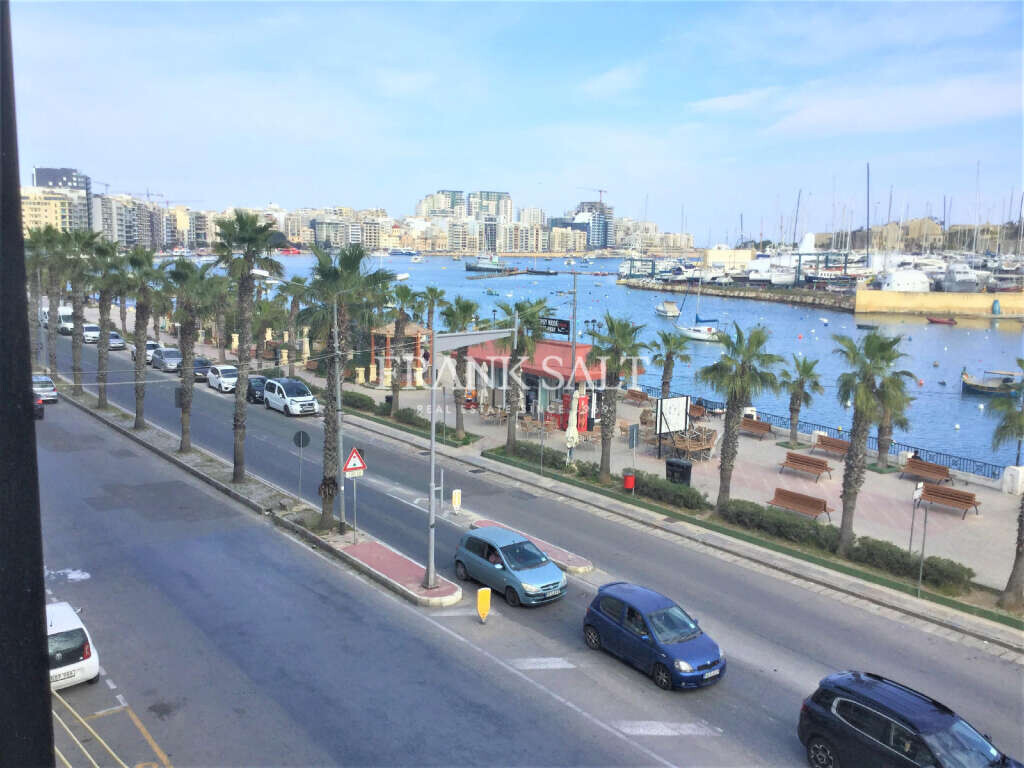 102m² Office in Gzira, Malta No. 12788